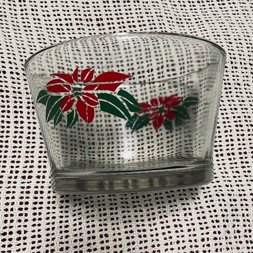 Vintage Indiana glass poinsettia bowl